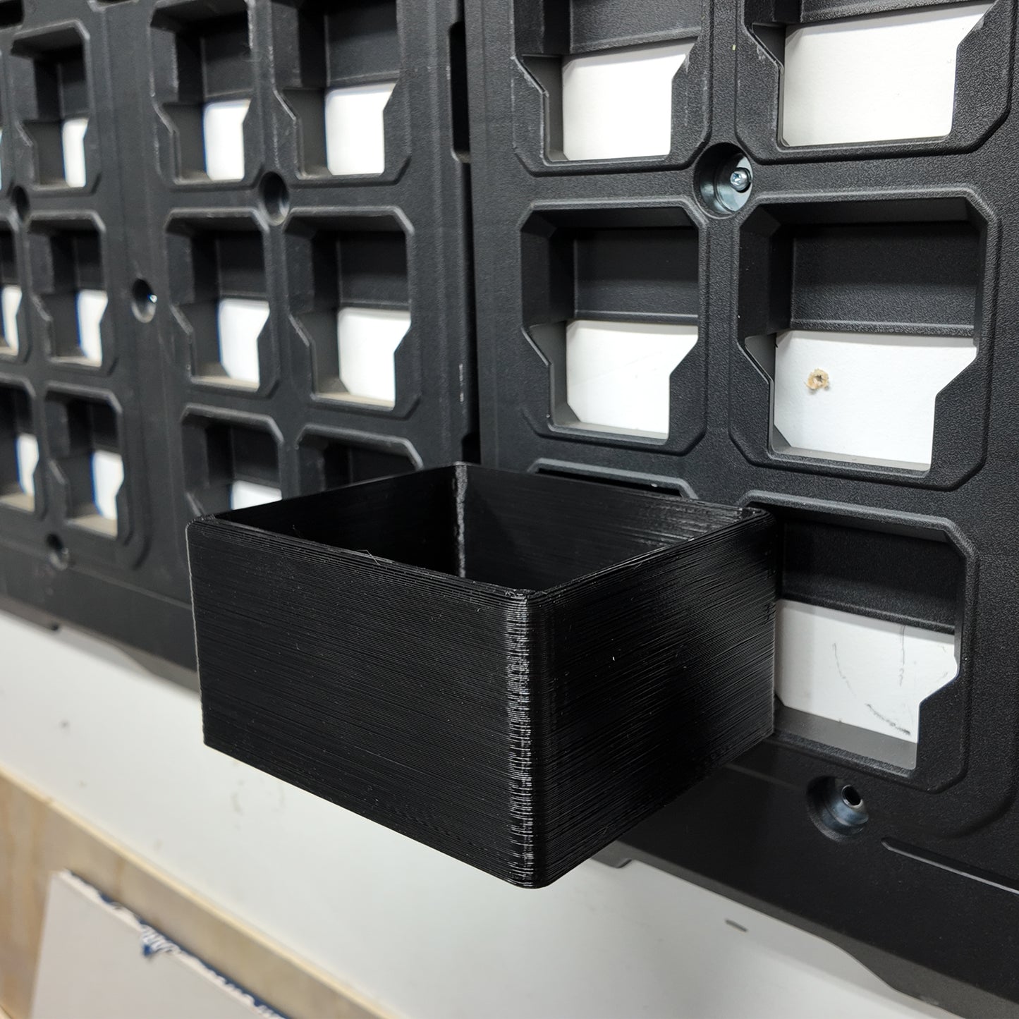 Packout Wall Large Bin